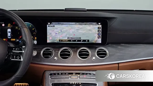 Mercedes-Benz E-Class W213 2021 Белый из Кореи, фото 5