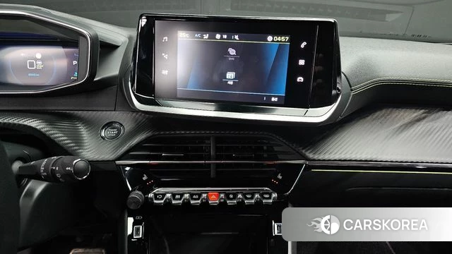 Peugeot e-2008 second generation 2023 Белый из Кореи, фото 5