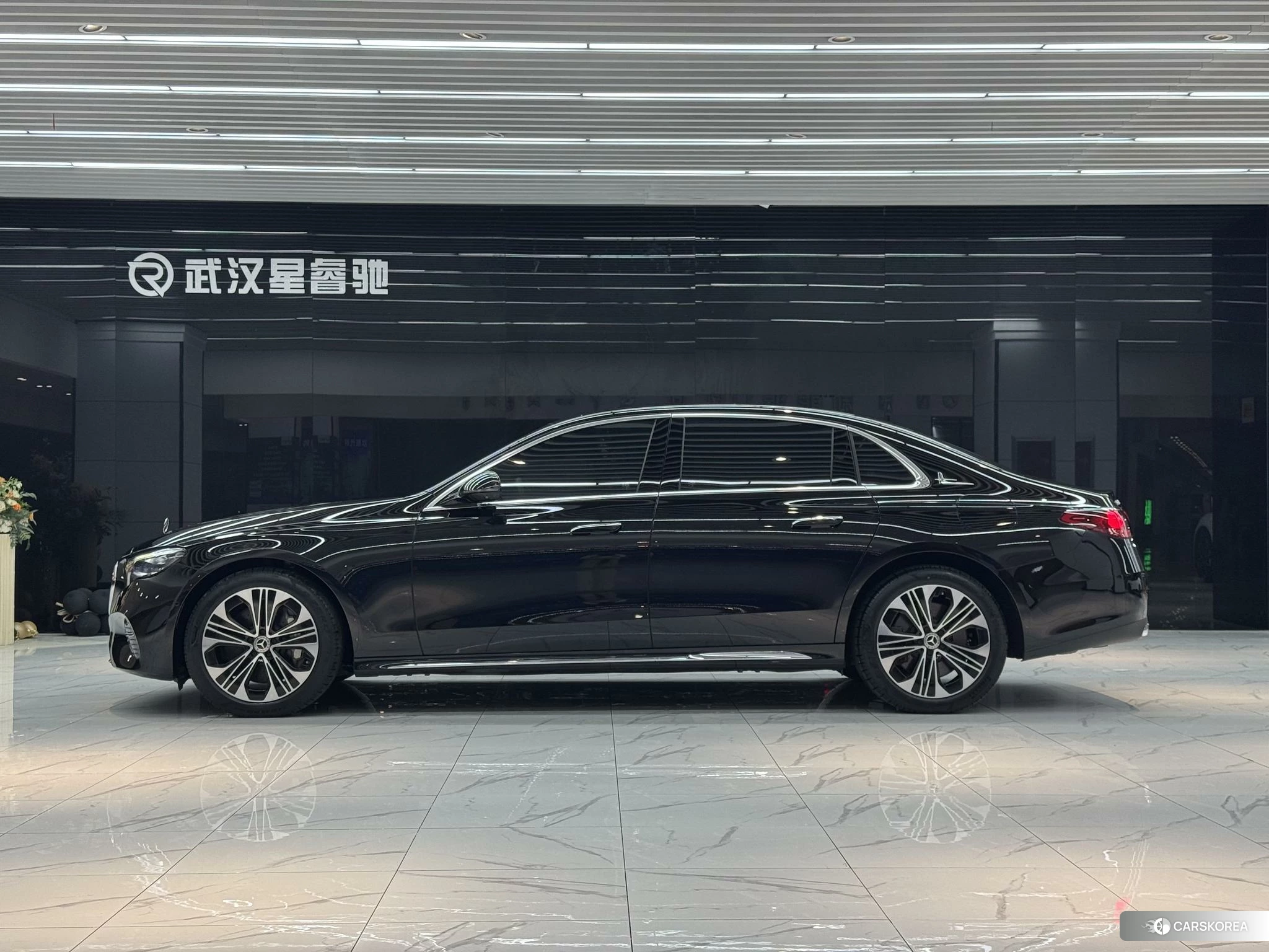 Mercedes-Benz E-Class 2024 Черный из Китая, фото 5
