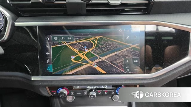 Audi Q3 (F3) 2020 Белый из Кореи, фото 5