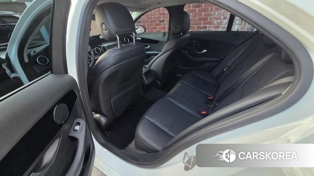 Mercedes-Benz C-Class W205 2018 Белый из Кореи, фото 5