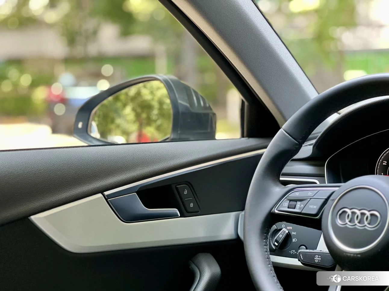 Audi A4L 2020 Темно-серый из Китая, фото 5