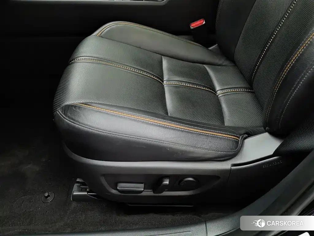 Mazda CX-50 2023 Черный из Китая, фото 5