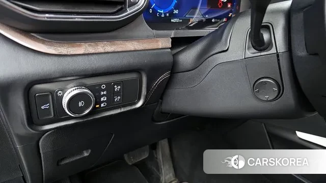Ford Explorer 6th Generation 2021 Белый из Кореи, фото 5