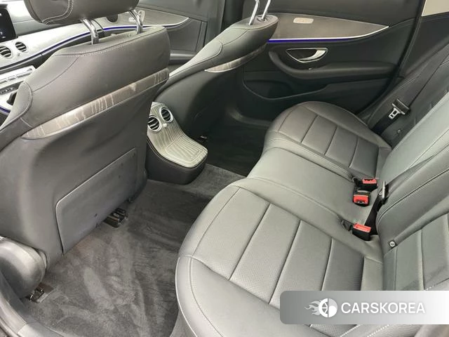 Mercedes-Benz E-Class 2021 Черный из Китая, фото 5