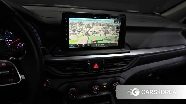Kia The New K3 2nd generation 2021 Белый из Кореи, фото 6