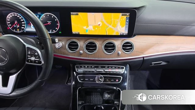 Mercedes-Benz E-Class W213 2019 Белый из Кореи, фото 5