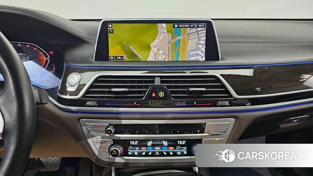 BMW 7 Series (G11) 2021 Черный из Кореи, фото 5