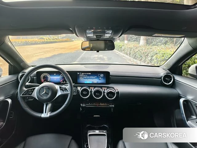 Mercedes-Benz A-Class 2025 Белый из Китая, фото 5