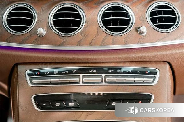 Mercedes-Benz E-Class 2023 Черный из Китая, фото 5