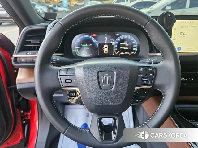 Toyota Crown Crossover 2025 Красный из Кореи, фото 5