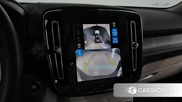 Volvo XC40 2025 Белый из Кореи, фото 5