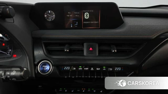 Lexus UX250h 2019 Белый из Кореи, фото 5