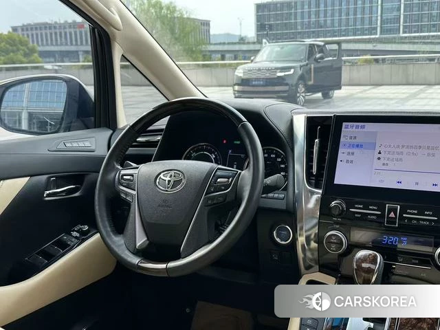 Toyota Alphard 2023 Белый из Китая, фото 5