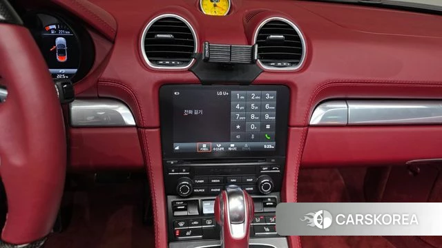 Porsche 718 Boxster 2021 Желтый из Кореи, фото 5
