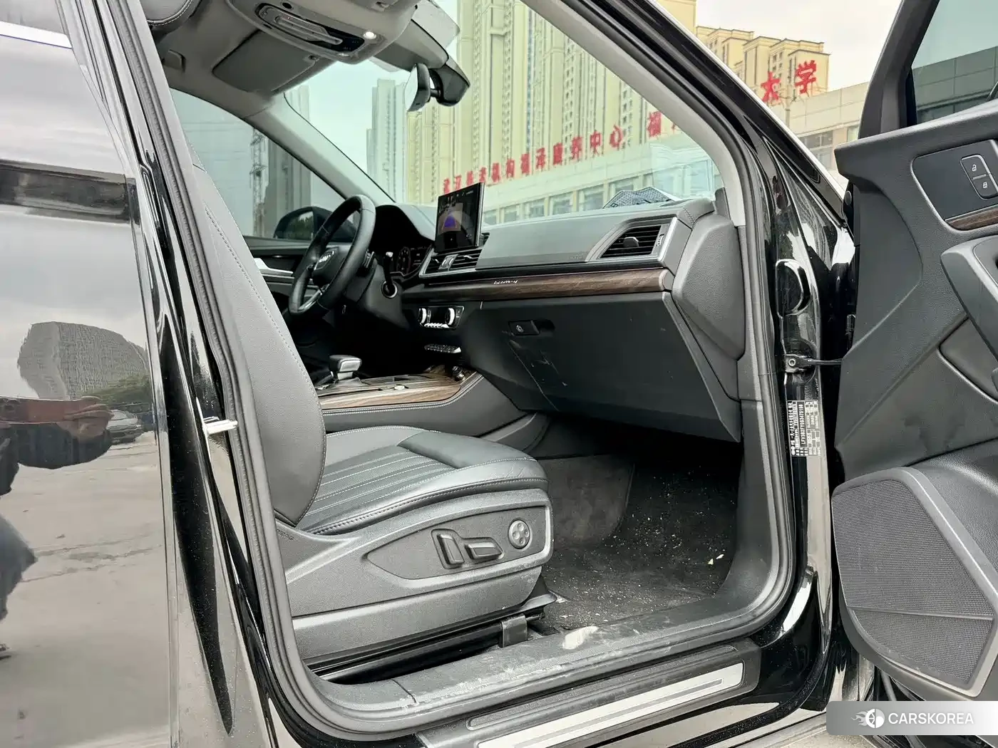Audi Q5L 2025 Черный из Китая, фото 5
