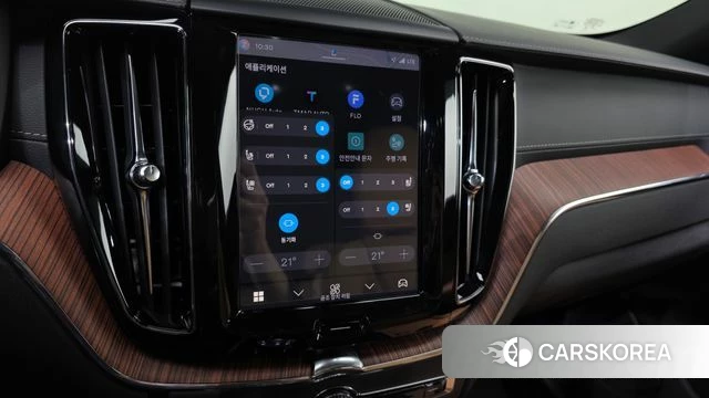 Volvo XC60 second Generation 2025 Белый из Кореи, фото 5