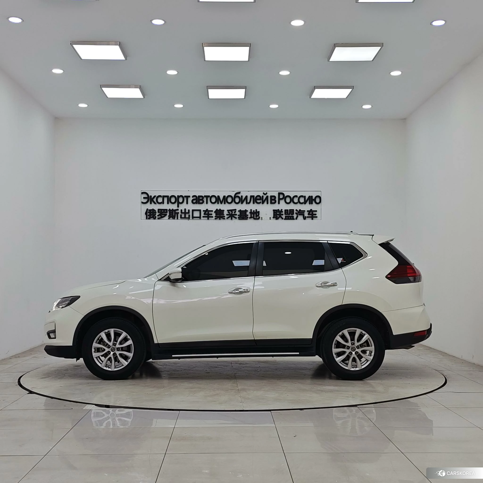 Nissan X-Trail 2021 Белый из Китая, фото 5