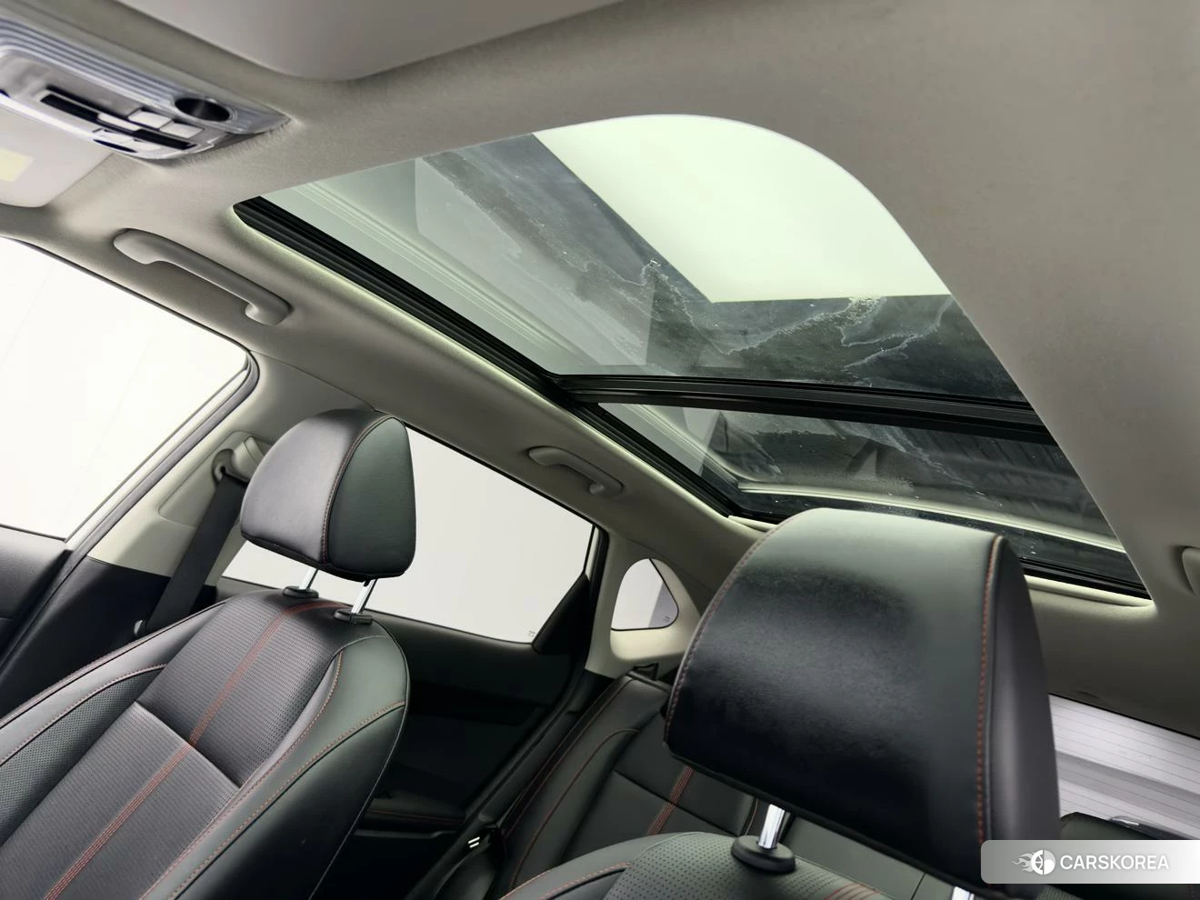 Kia KX3 2021 Белый из Китая, фото 5
