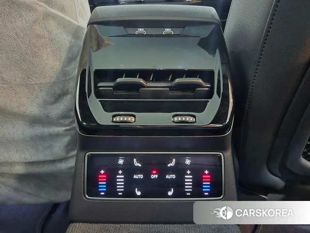Audi A6 (C9) 2026 Черный из Кореи, фото 5