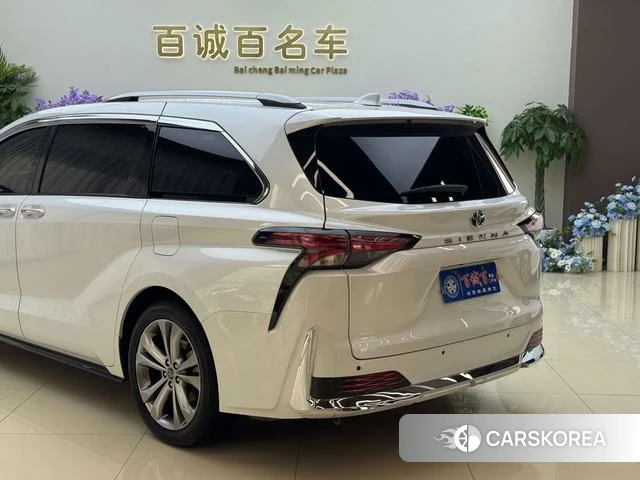 Toyota Sienna 2024 Белый из Китая, фото 5