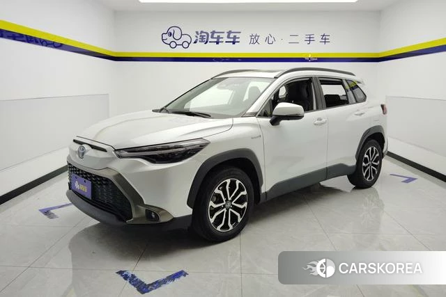 Toyota Frontlander 2023 Белый из Китая, фото 5