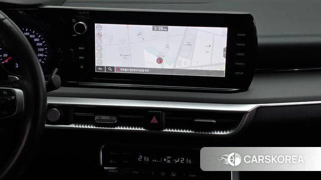 Kia K5 3rd generation 2023 Серебристо-серый из Кореи, фото 5