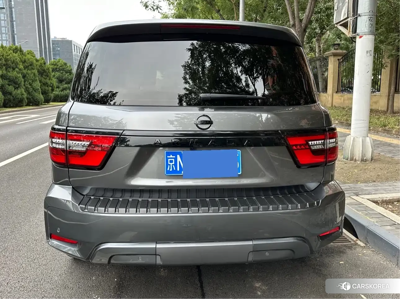 Nissan Patrol 2022 Silver/gray из Китая, фото 5