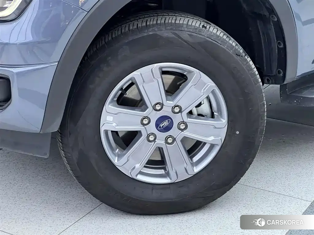 Ford Ranger 2024 Silver/gray из Китая, фото 5