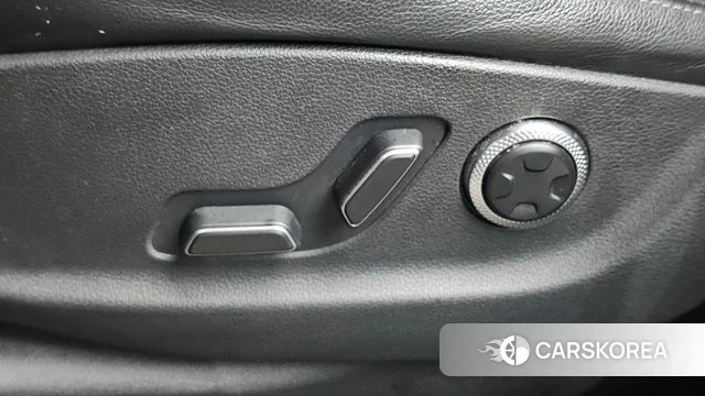 Genesis GV70 2023 Серый из Кореи, фото 5