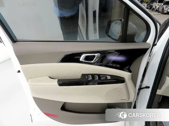 Kia Carnival 4th generation 2023 Белый из Кореи, фото 5