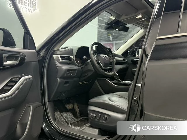 Toyota Highlander 2023 Черный из Китая, фото 5