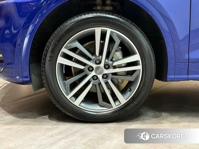 Audi Q5L 2021 Синий из Китая, фото 5