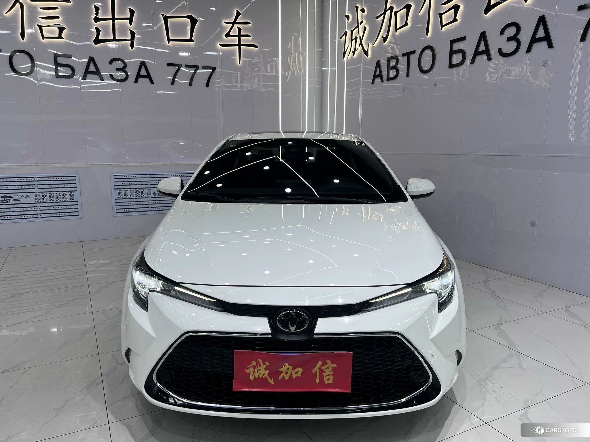 Toyota Levin 2019 Белый из Китая, фото 5