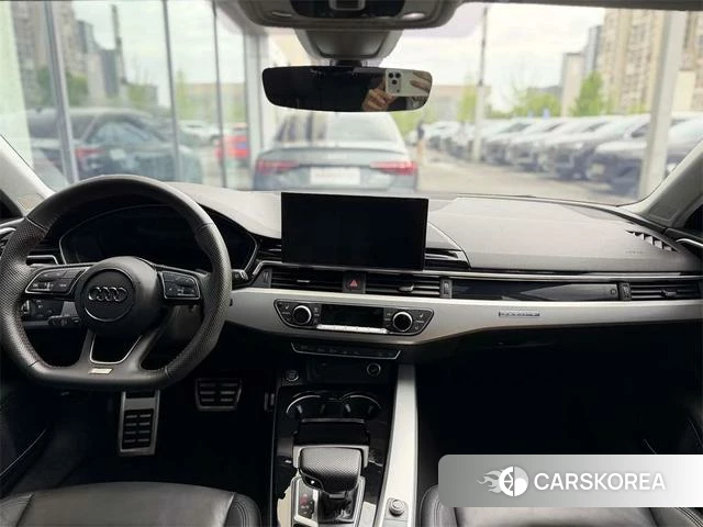 Audi A4L 2023 Серебристо-серый из Китая, фото 5
