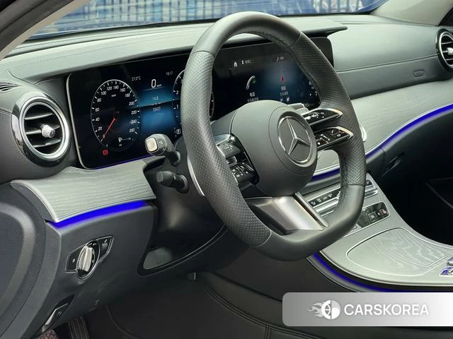 Mercedes-Benz E-Class 2024 Черный из Китая, фото 5