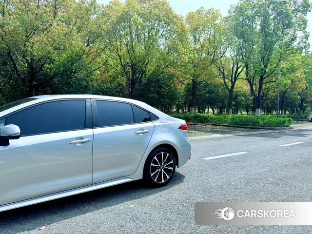 Toyota Levin 2021 Серебристо-серый из Китая, фото 5