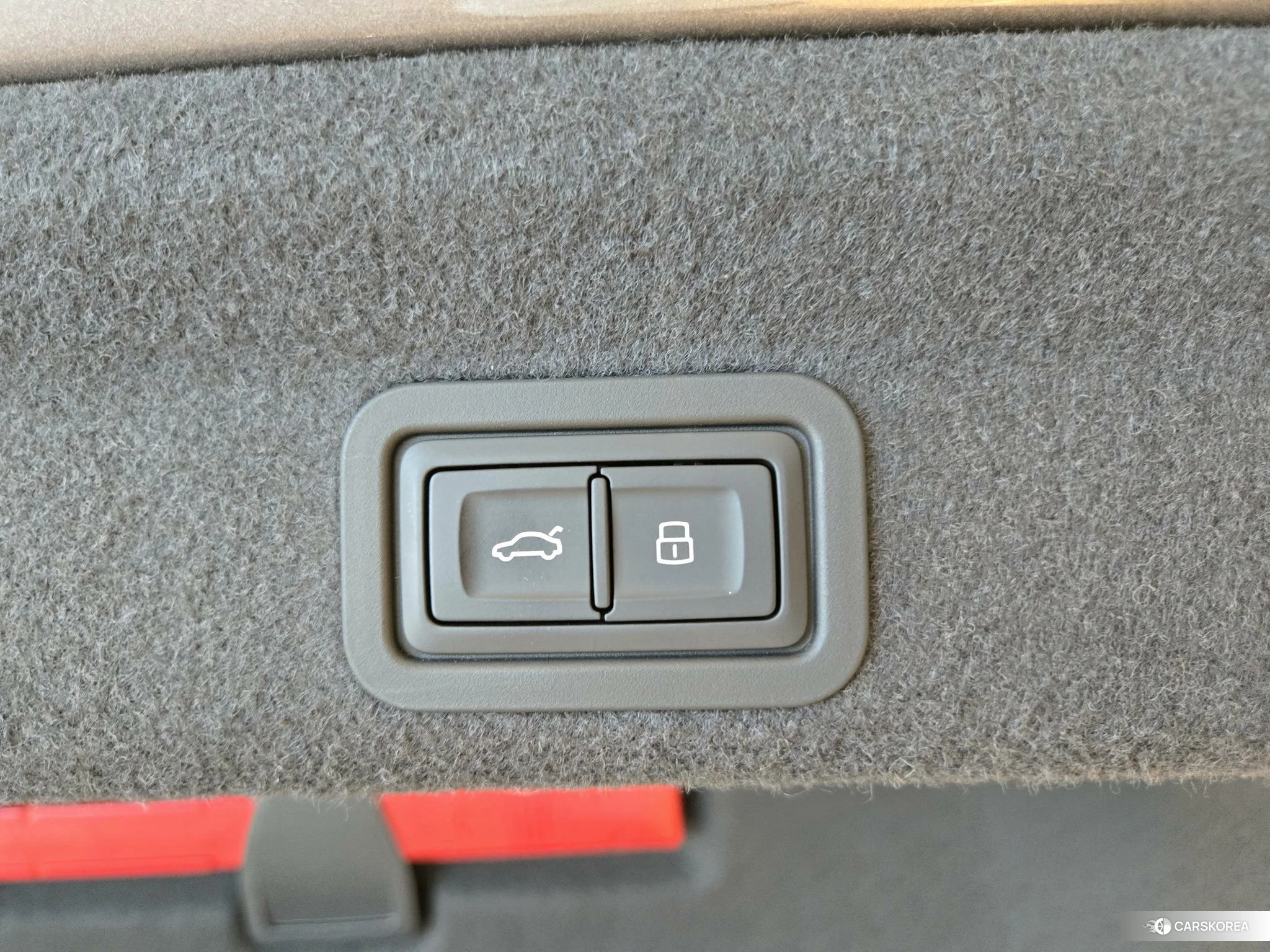 Audi A6L 2026 Серебристо-серый из Китая, фото 5