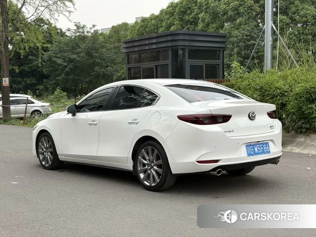 Mazda 3 2021 Белый из Китая, фото 5