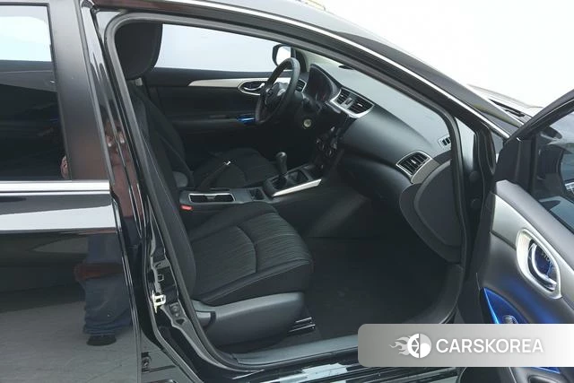 Nissan Sylphy 2021 Черный из Китая, фото 5
