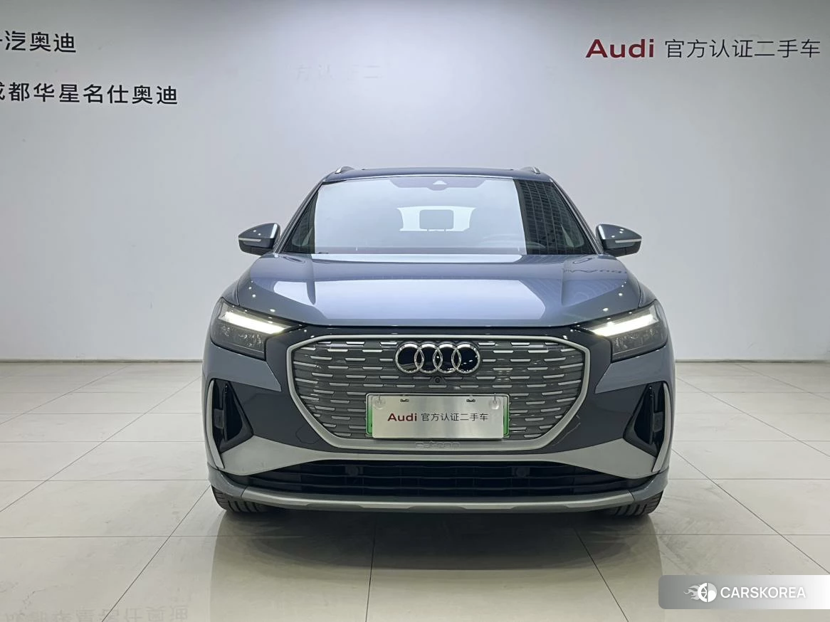 Audi Q4 2023 Серебристо-серый из Китая, фото 5