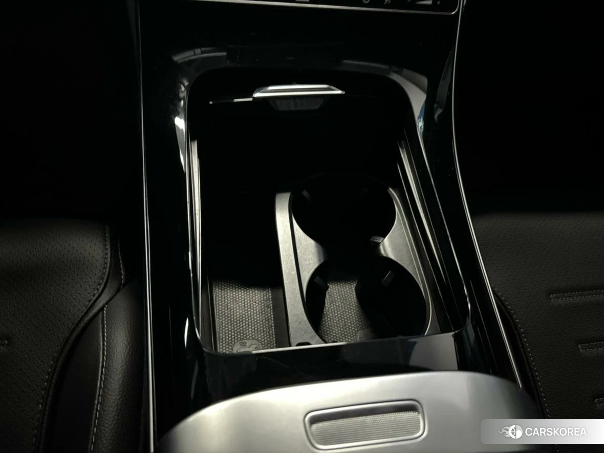 Mercedes-Benz C-class 2023 Белый из Китая, фото 5