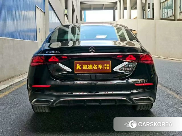 Mercedes-Benz E-Class 2025 Черный из Китая, фото 5