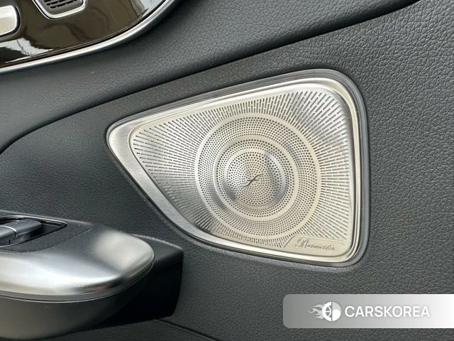 Mercedes-Benz C-class 2023 Белый из Китая, фото 5