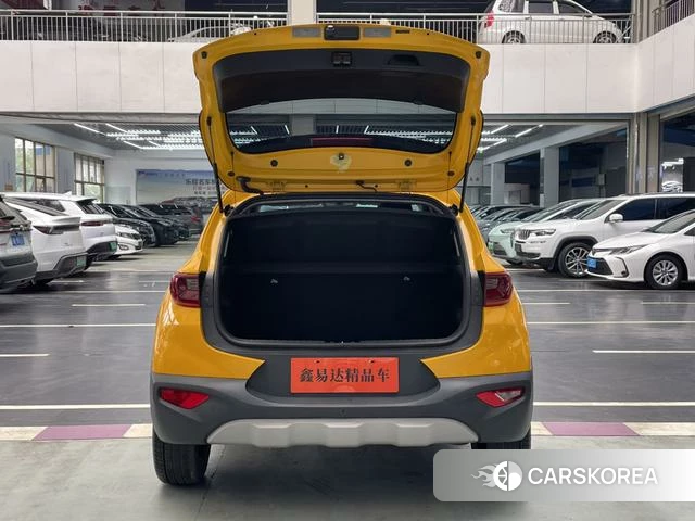 Kia KX1 2023 Желтый из Китая, фото 5