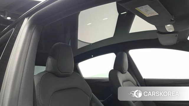Tesla Model Y 2026 Серый из Кореи, фото 5