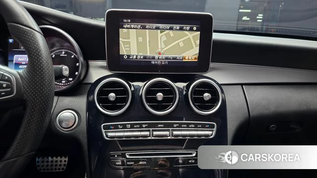 Mercedes-Benz C-Class W205 2018 Белый из Кореи, фото 5