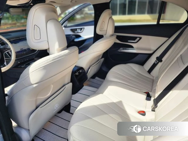 Mercedes-Benz E-Class W214 2025 Серебристо-серый из Кореи, фото 5