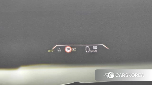 BMW 1 Series (F70) 2025 Светло-серебряный цвет из Кореи, фото 5
