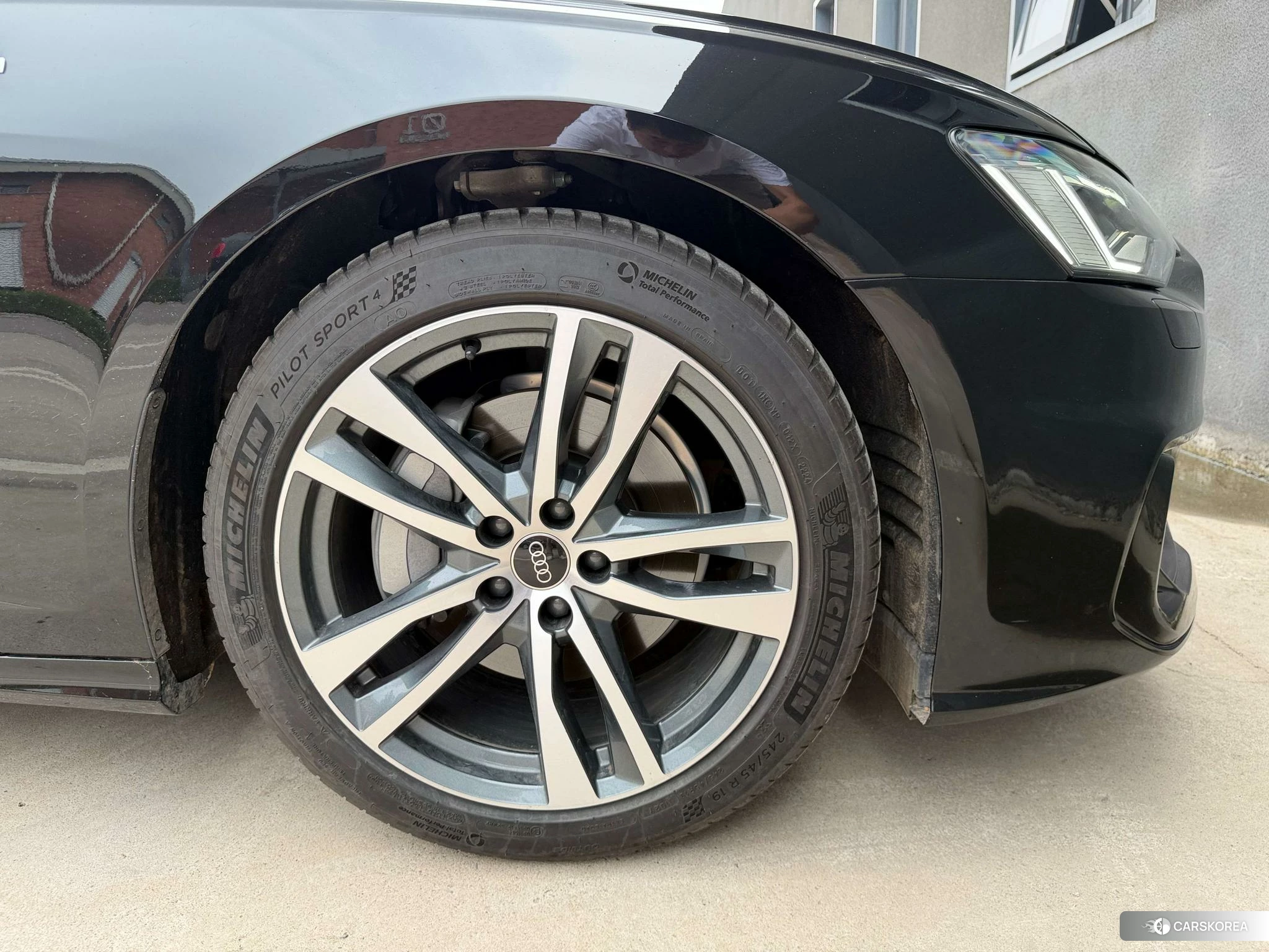 Audi A6 2024 Черный из Китая, фото 5
